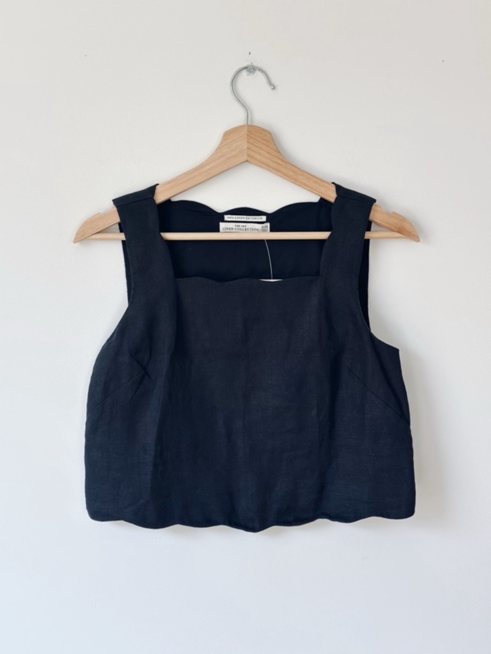 Abercrombie & Fitch Scalloped Black Linen Square-Neck Tank Top